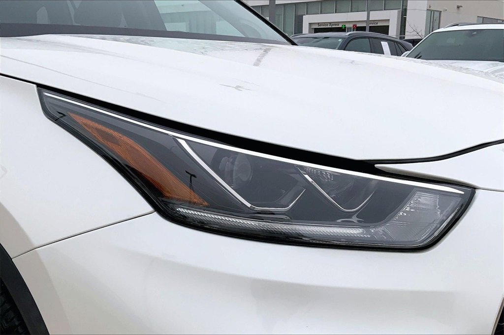 Used 2021 Toyota Highlander Limited image 29