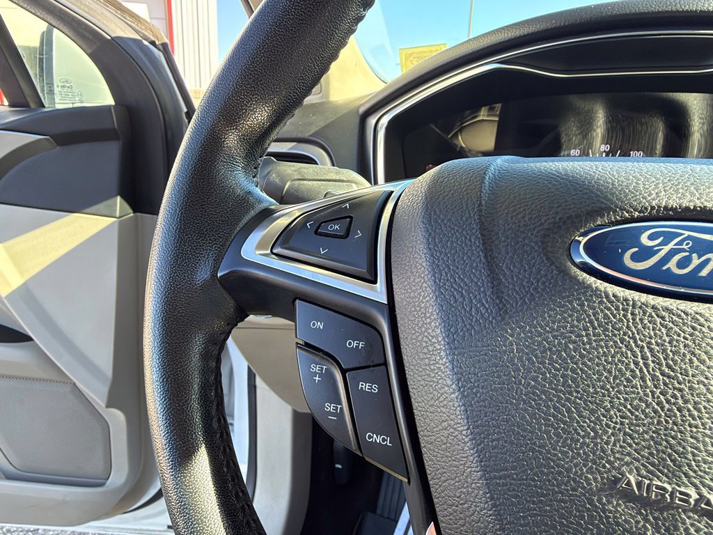 Used 2018 Ford Fusion SE w/ Fusion SE Technology Package AWD/4WD image 23
