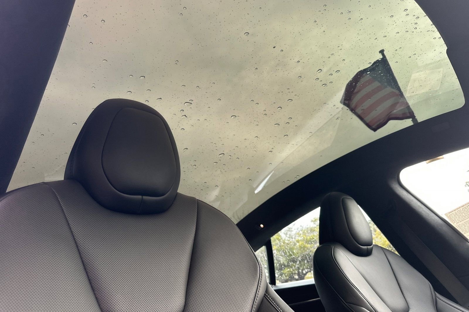 Used 2021 Tesla Model S Plaid image 15