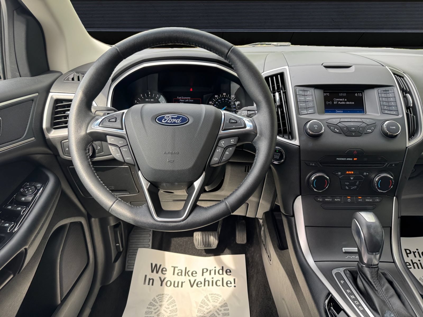 Used 2018 Ford Edge SEL FWD image 3