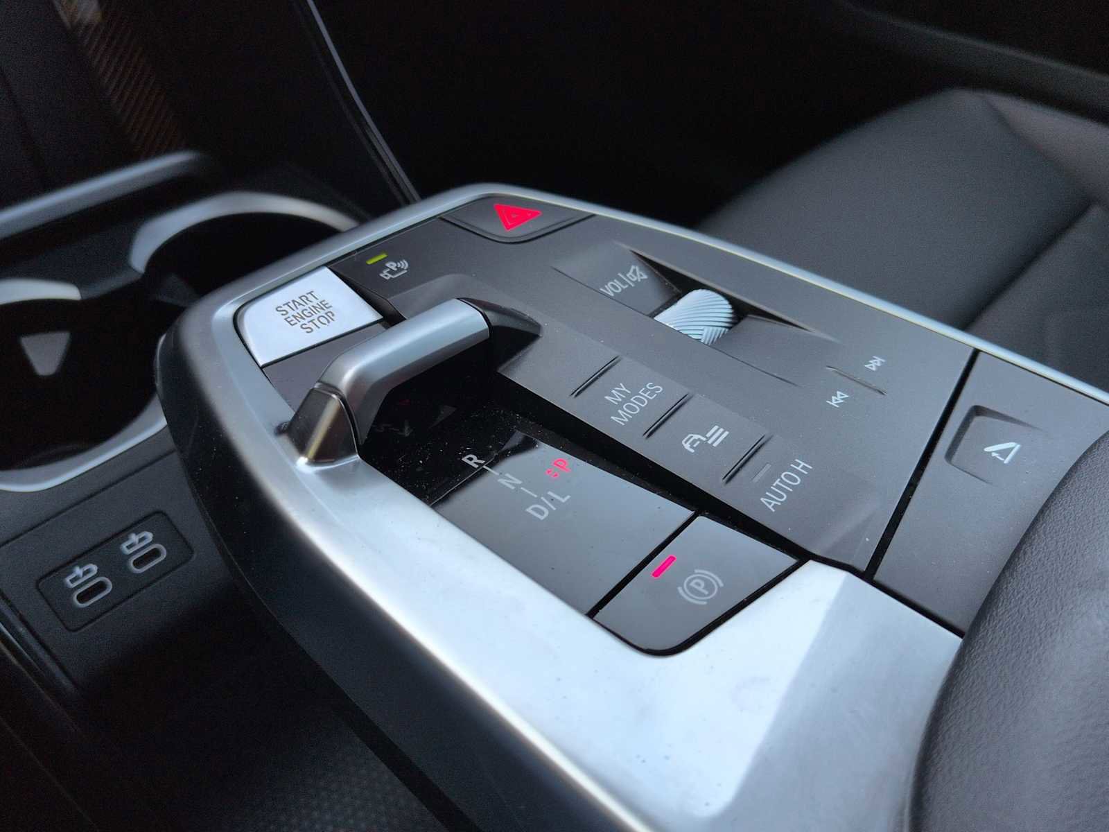 Used 2025 BMW X1 xDrive28i w/ Convenience Package image 33