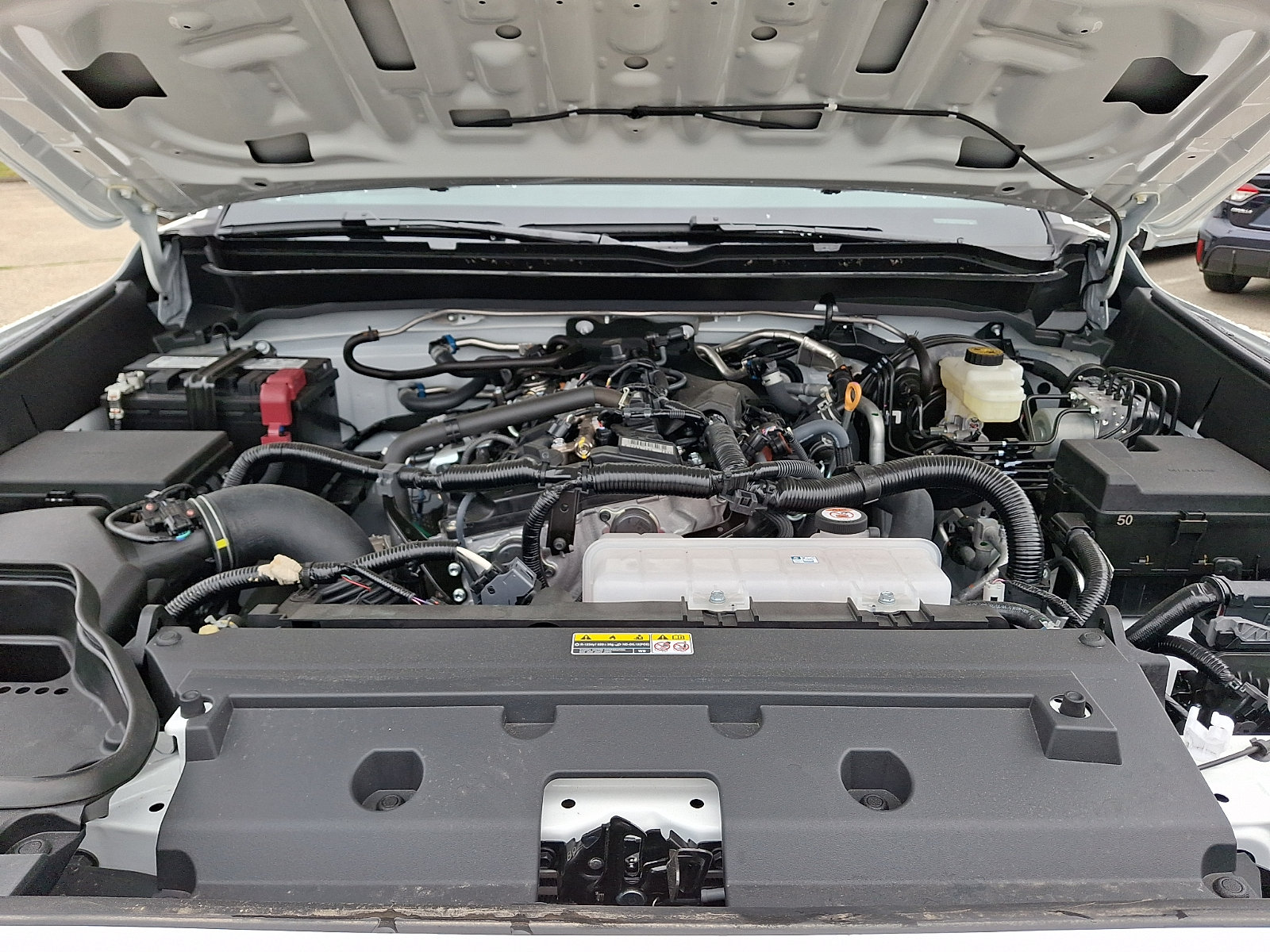 Certified 2025 Toyota Tacoma SR5 AWD/4WD image 28