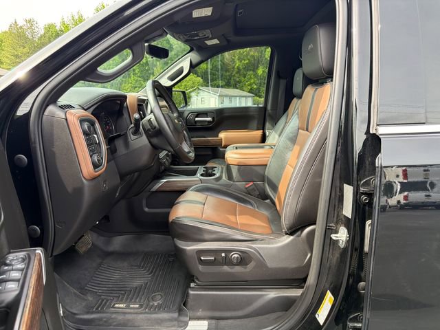 Used 2019 Chevrolet Silverado 1500 High Country w/ Technology Package AWD/4WD image 10