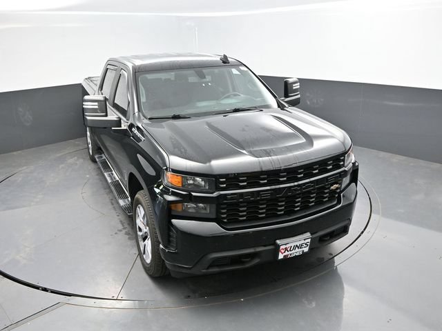 Used 2019 Chevrolet Silverado 1500 Custom w/ Custom Max Trailering Package AWD/4WD image 32