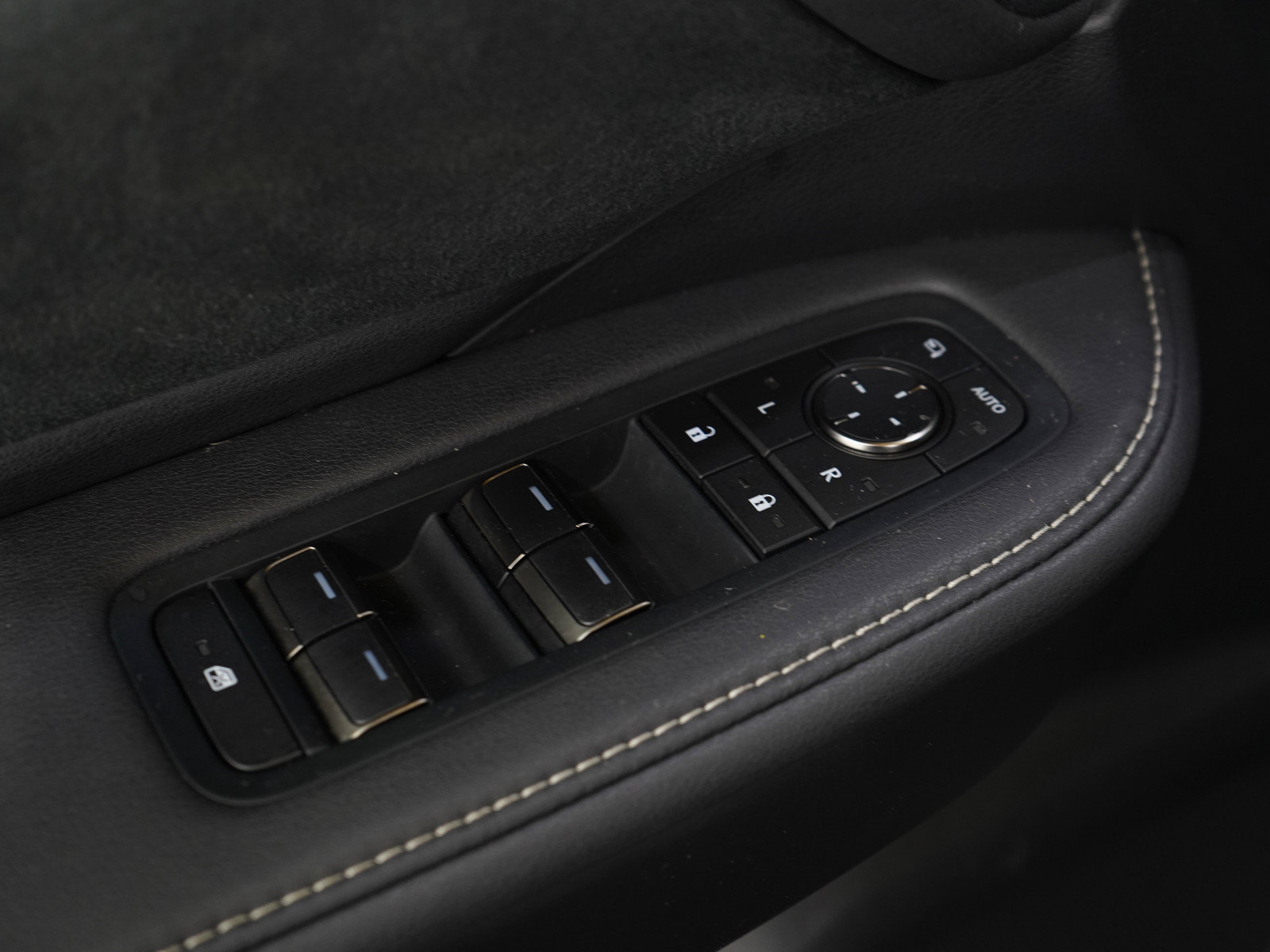 Used 2024 Lexus TX 500h AWD image 26