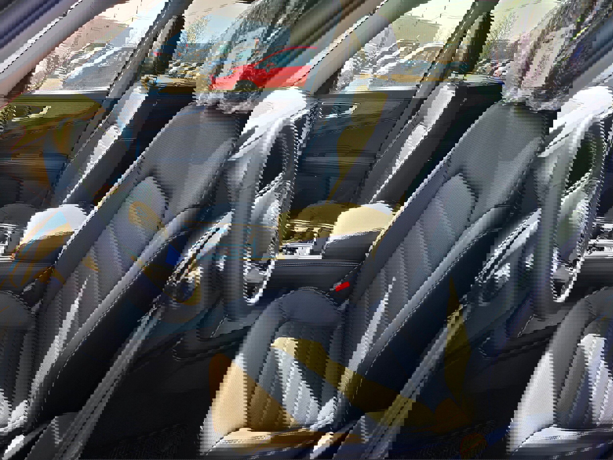 New 2025 Volkswagen Atlas SEL image 9