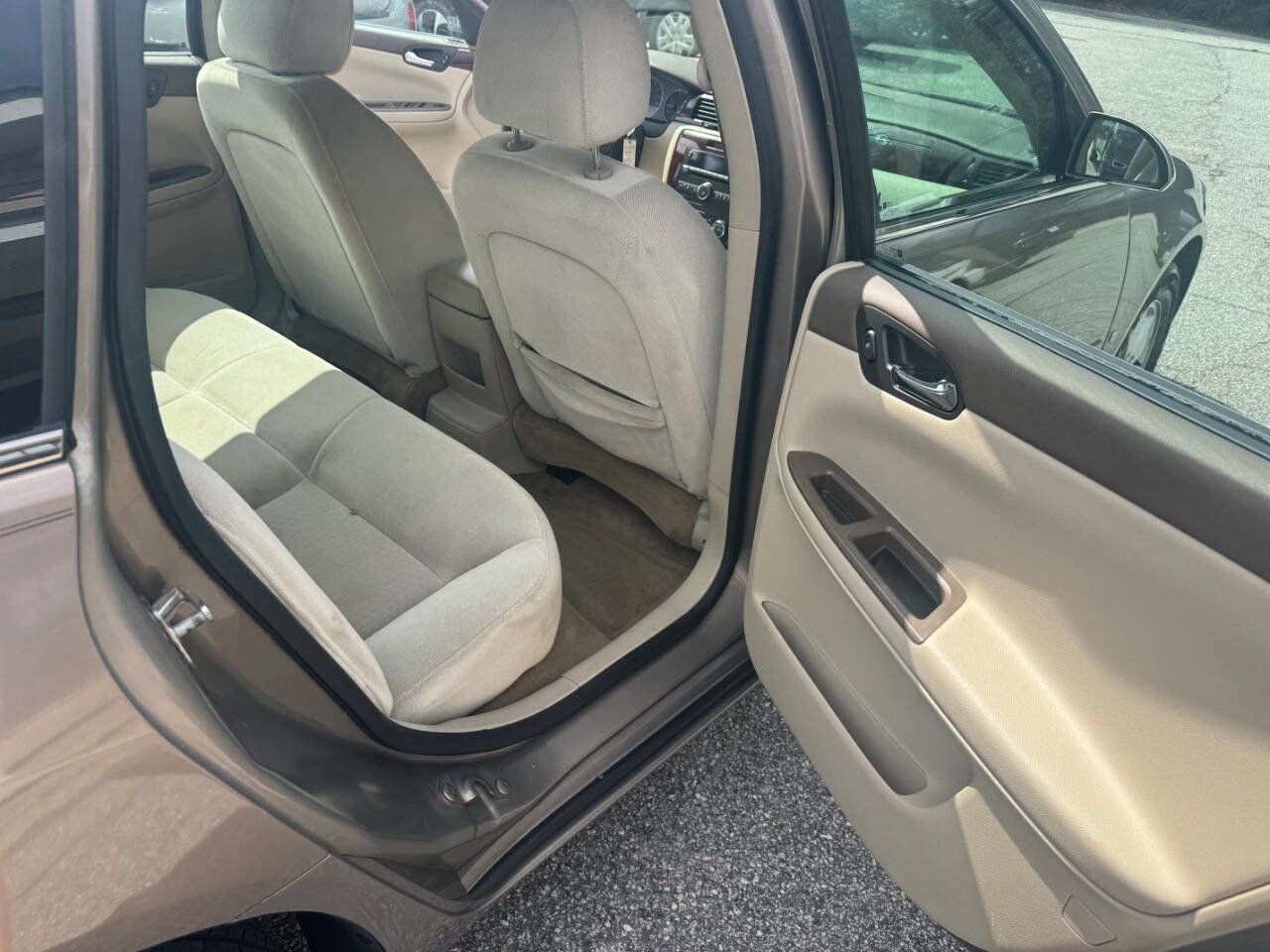 Used 2007 Chevrolet Impala LT image 15