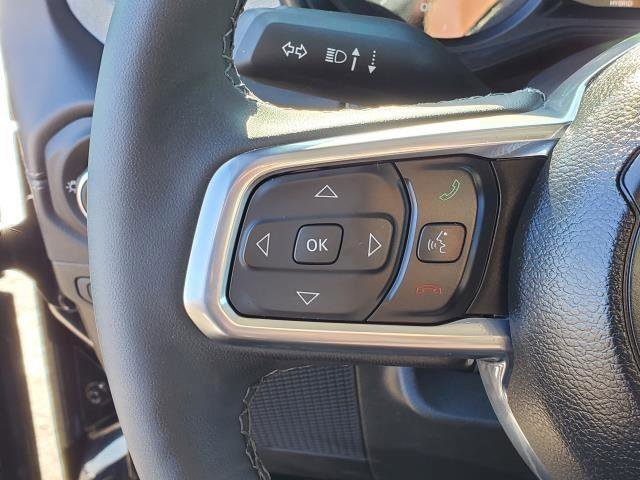 Used 2025 Jeep Wrangler Sahara w/ Safety Group AWD/4WD image 11