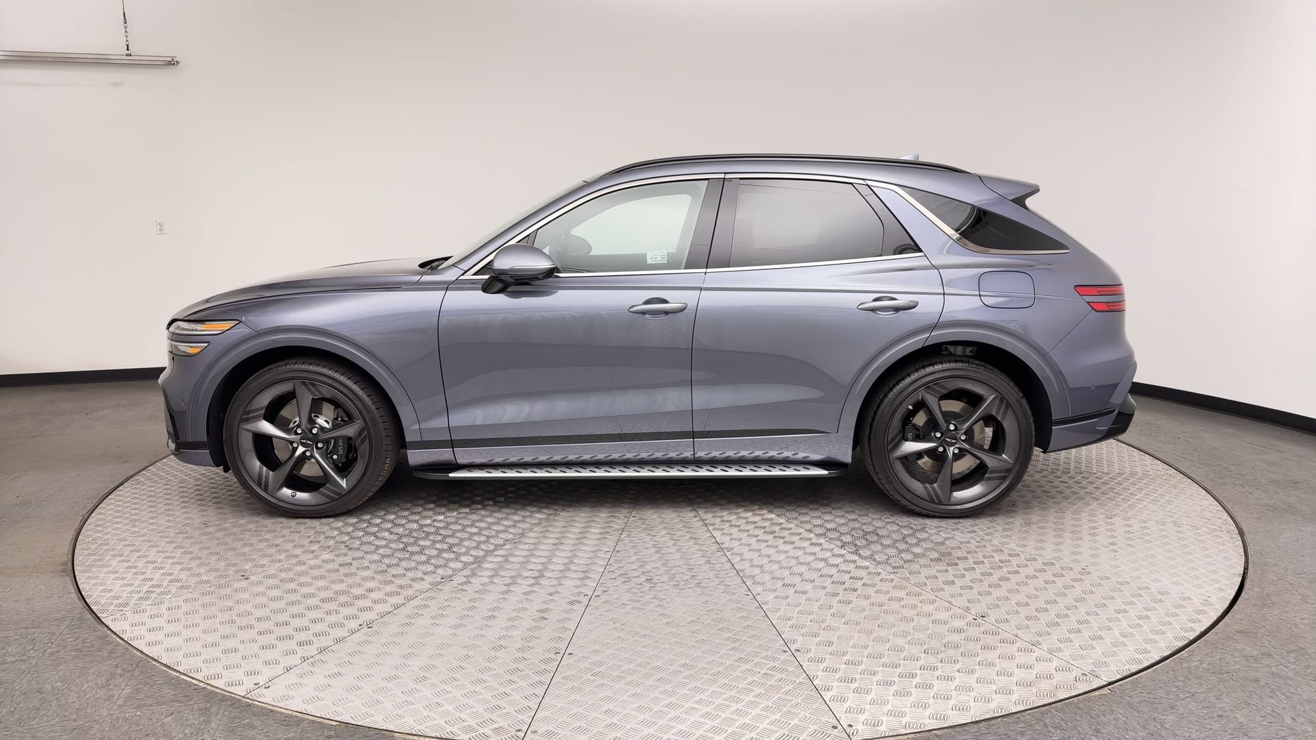 Certified 2026 Genesis GV70 3.5T Sport Prestige AWD/4WD image 5