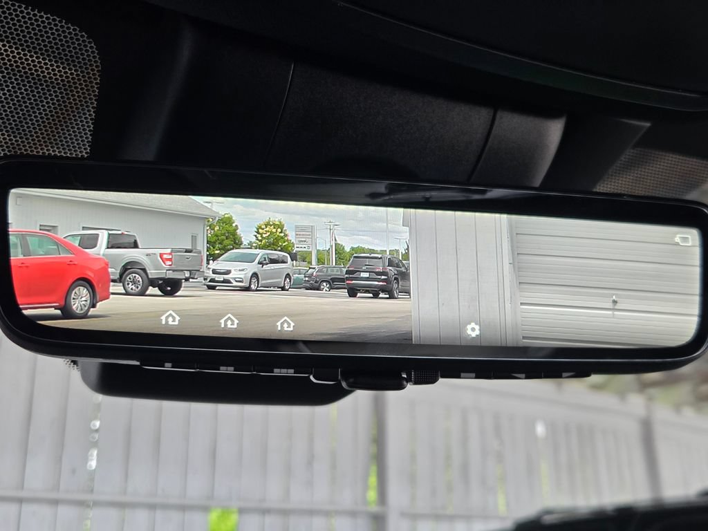 Used 2025 Toyota Sienna Platinum AWD/4WD image 13