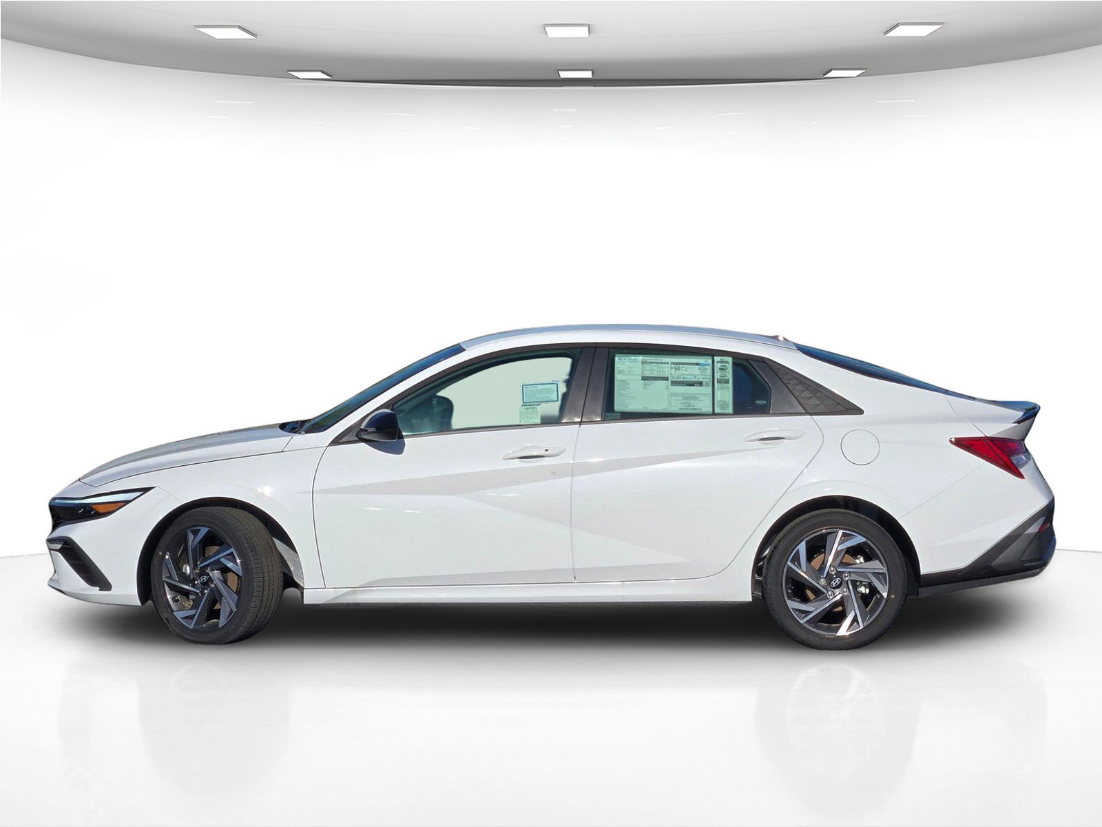 New 2025 Hyundai Elantra SEL image 4
