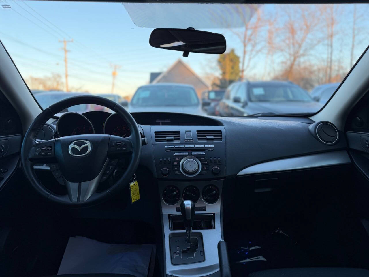 Used 2010 MAZDA MAZDA3 s Sport FWD image 13