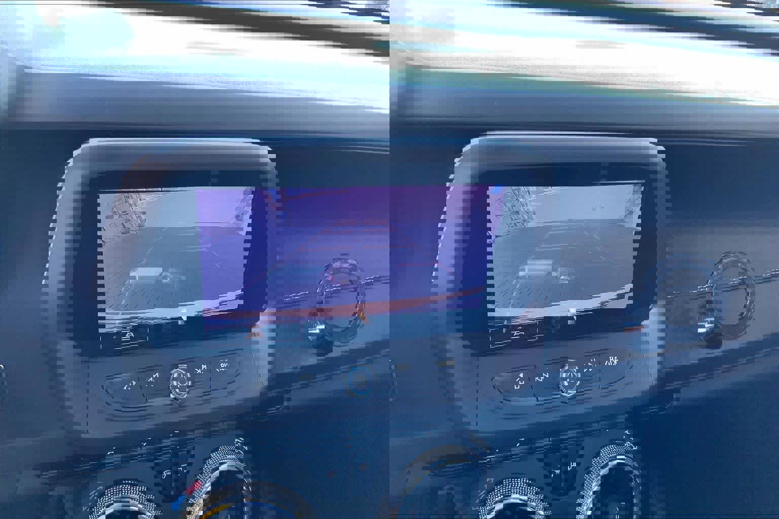 Used 2021 Chevrolet Camaro LT w/ Technology Package image 28