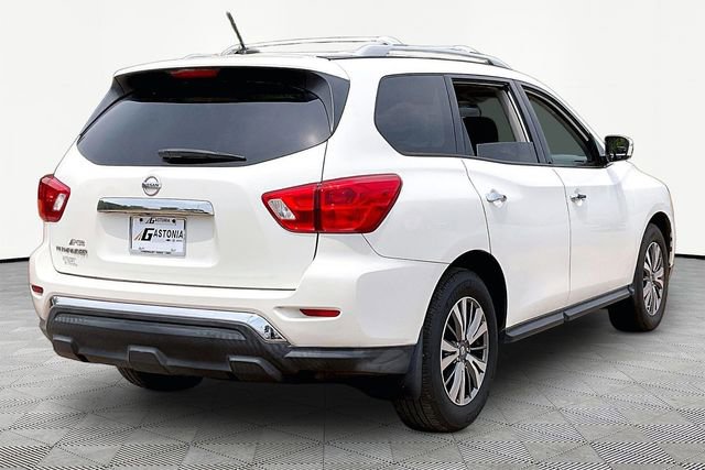 Used 2018 Nissan Pathfinder S FWD image 5