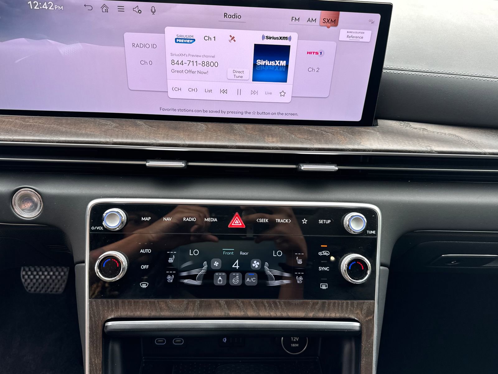 Used 2025 Genesis GV80 2.5T Advanced image 29