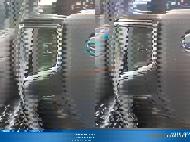 Certified 2025 Ford Expedition Max Platinum image 29