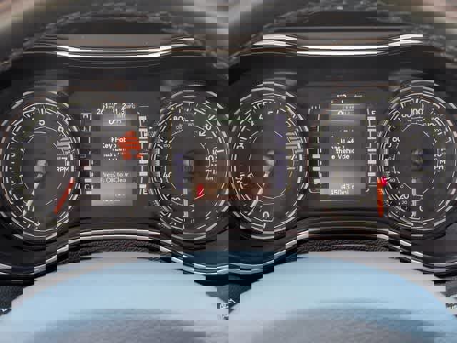 Used 2021 Jeep Cherokee Latitude Plus image 31