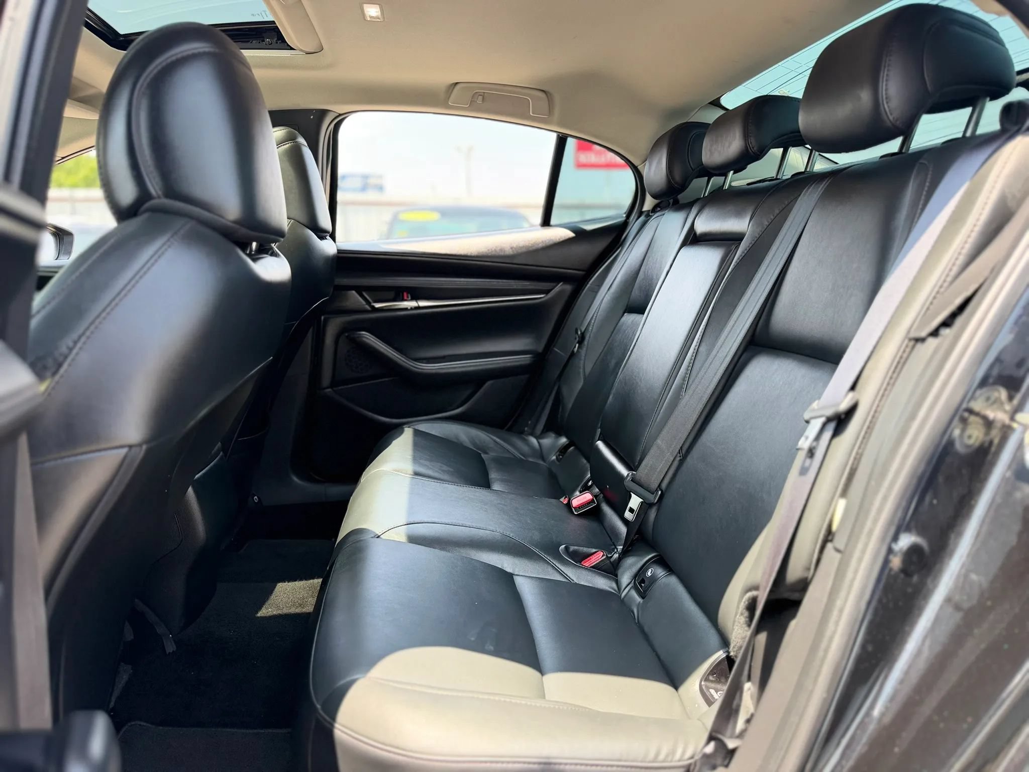 Used 2023 MAZDA MAZDA3 s FWD image 20