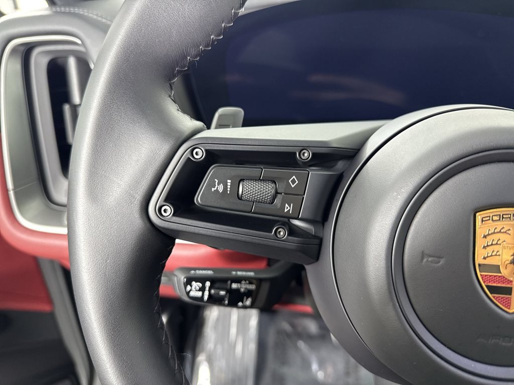 Certified 2026 Porsche Cayenne S AWD/4WD image 37