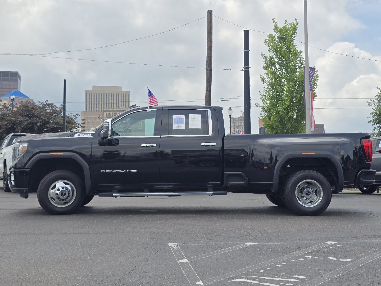 Used 2020 GMC Sierra 3500 Denali w/ Denali Ultimate Package AWD/4WD image 27