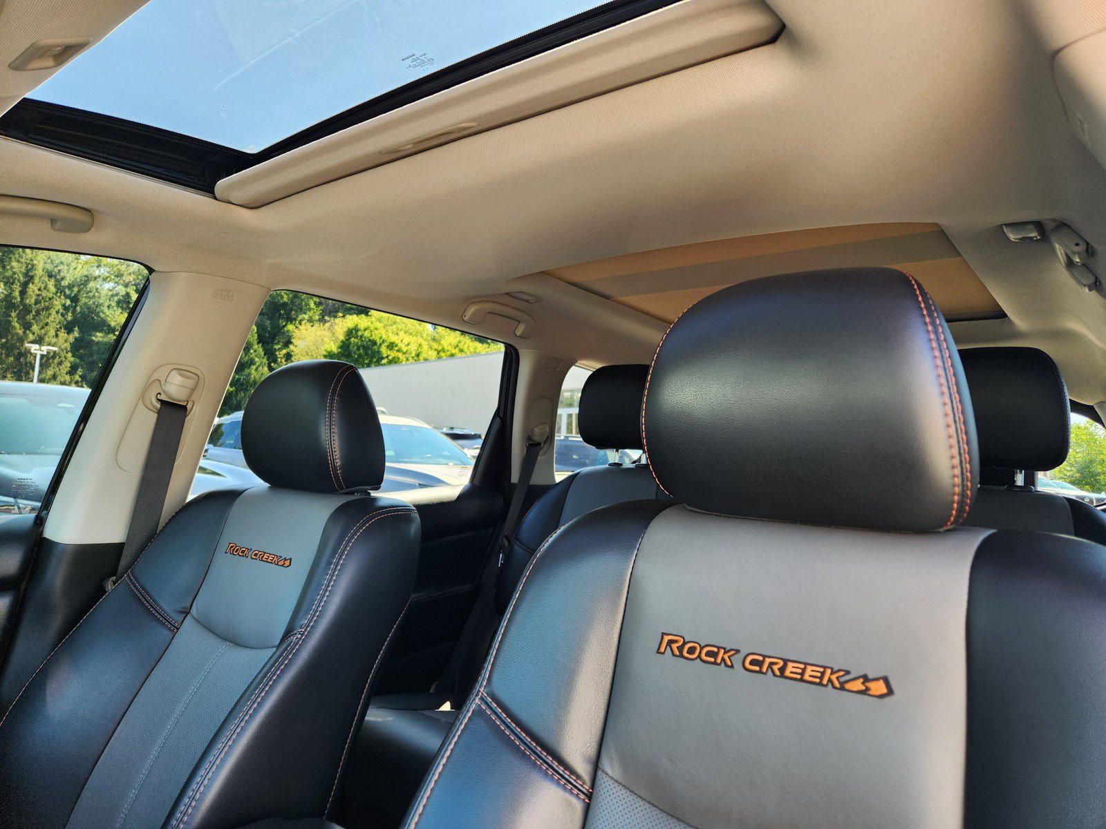 Used 2019 Nissan Pathfinder SL AWD/4WD image 12