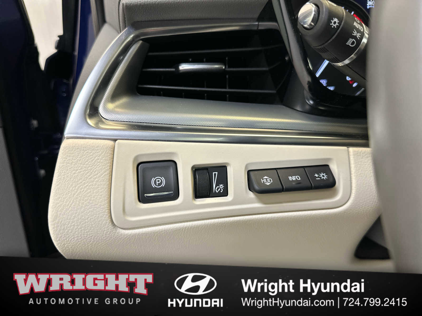 Used 2024 Cadillac XT5 Premium Luxury w/ Technology Package image 23