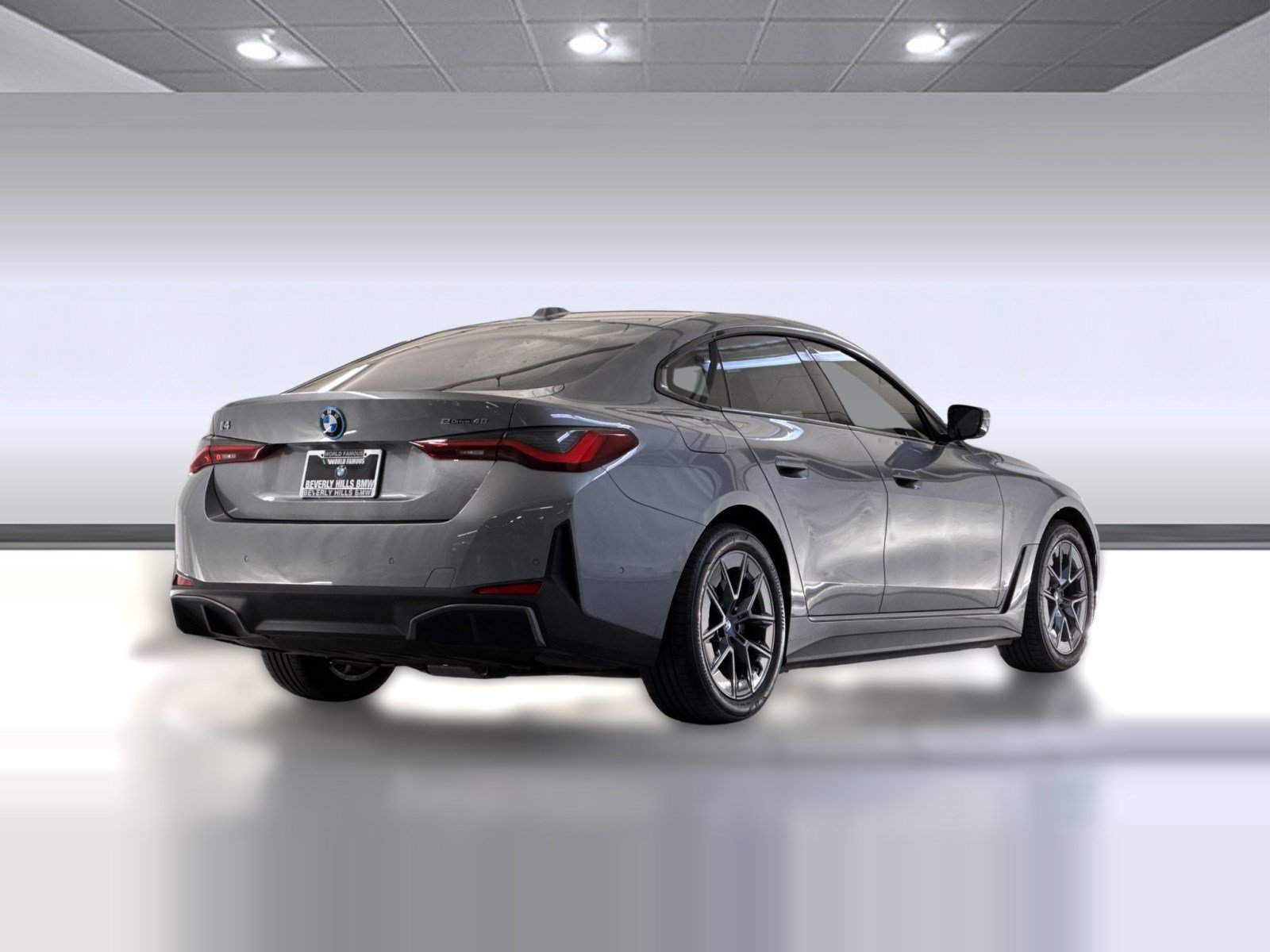 Used 2023 BMW i4 eDrive40 w/ Premium Package RWD image 9