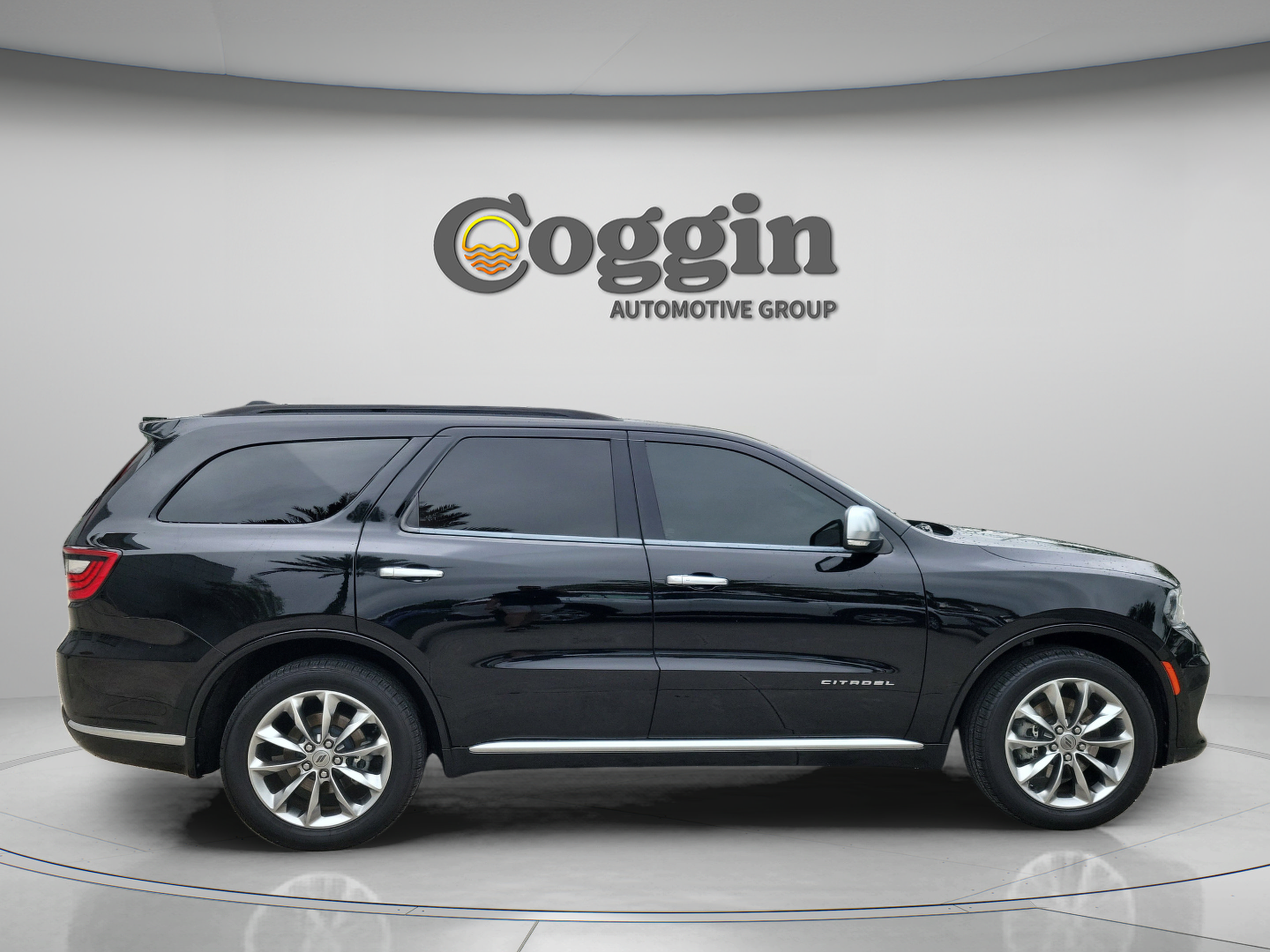 Used 2021 Dodge Durango Citadel RWD image 4