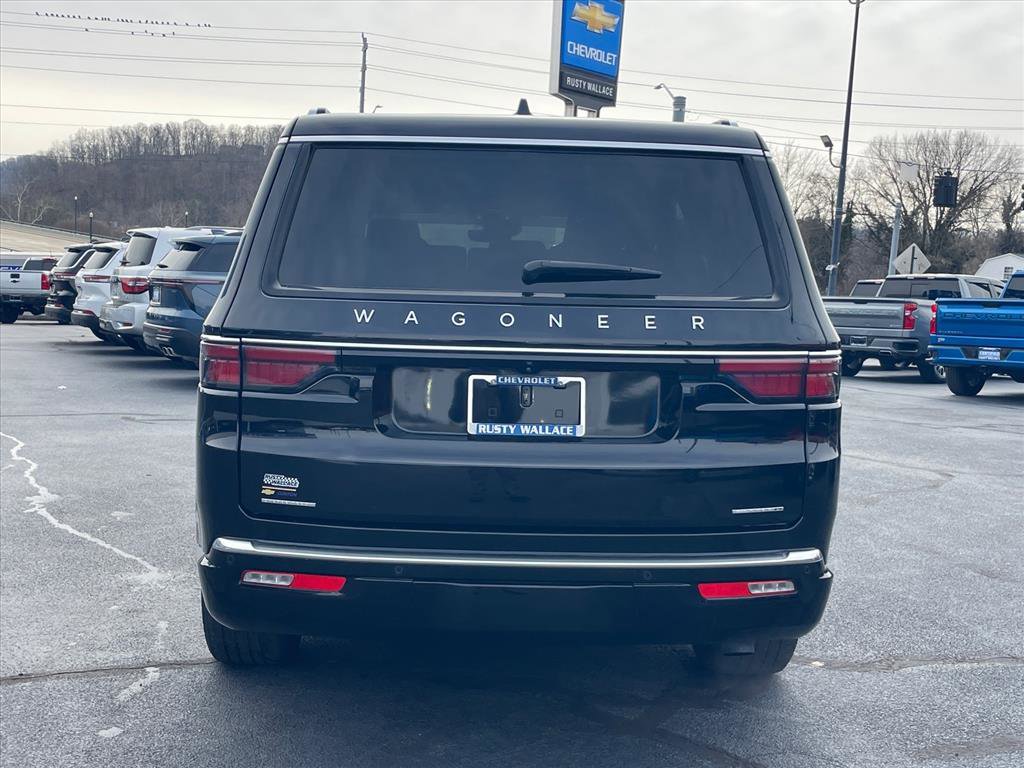 Used 2023 Jeep Wagoneer Series II image 6