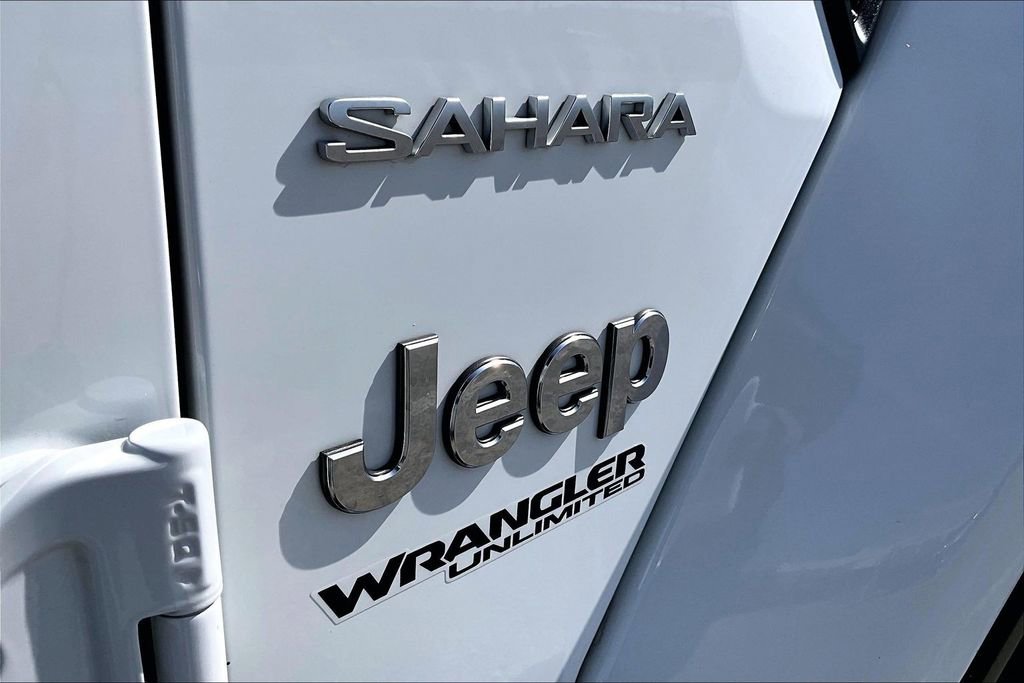 Used 2020 Jeep Wrangler Unlimited Sahara image 40