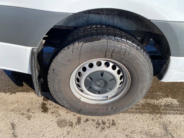 Used 2024 Mercedes-Benz Sprinter 2500 image 12