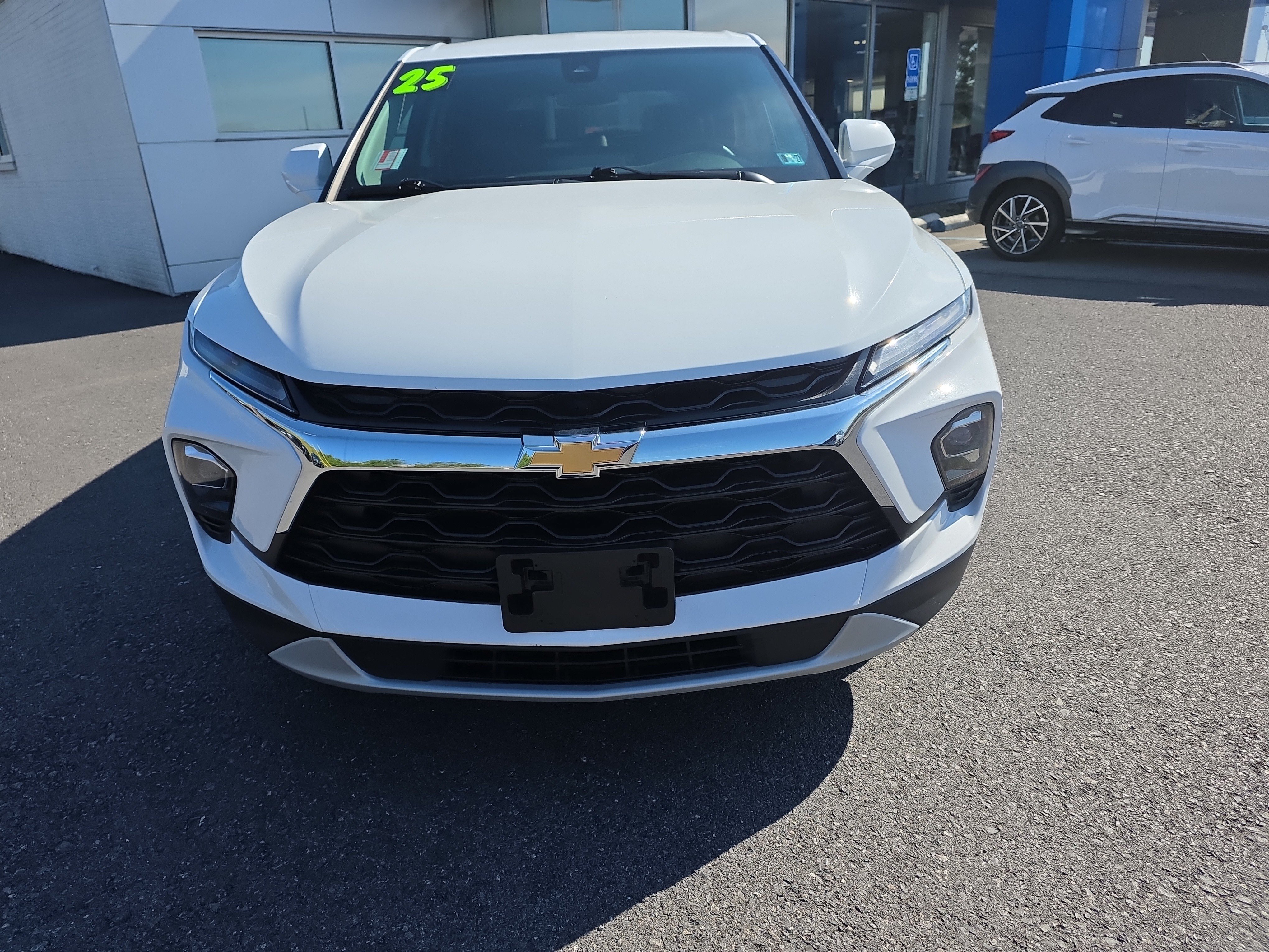 Used 2025 Chevrolet Blazer LT AWD/4WD image 8