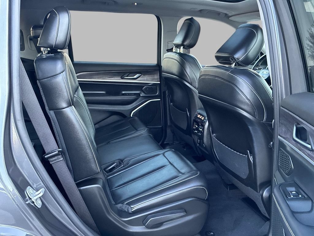 Certified 2021 Jeep Grand Cherokee L Limited AWD/4WD image 10