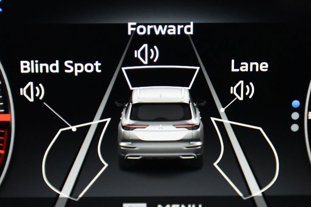 Used 2024 Mitsubishi Outlander SE FWD image 23