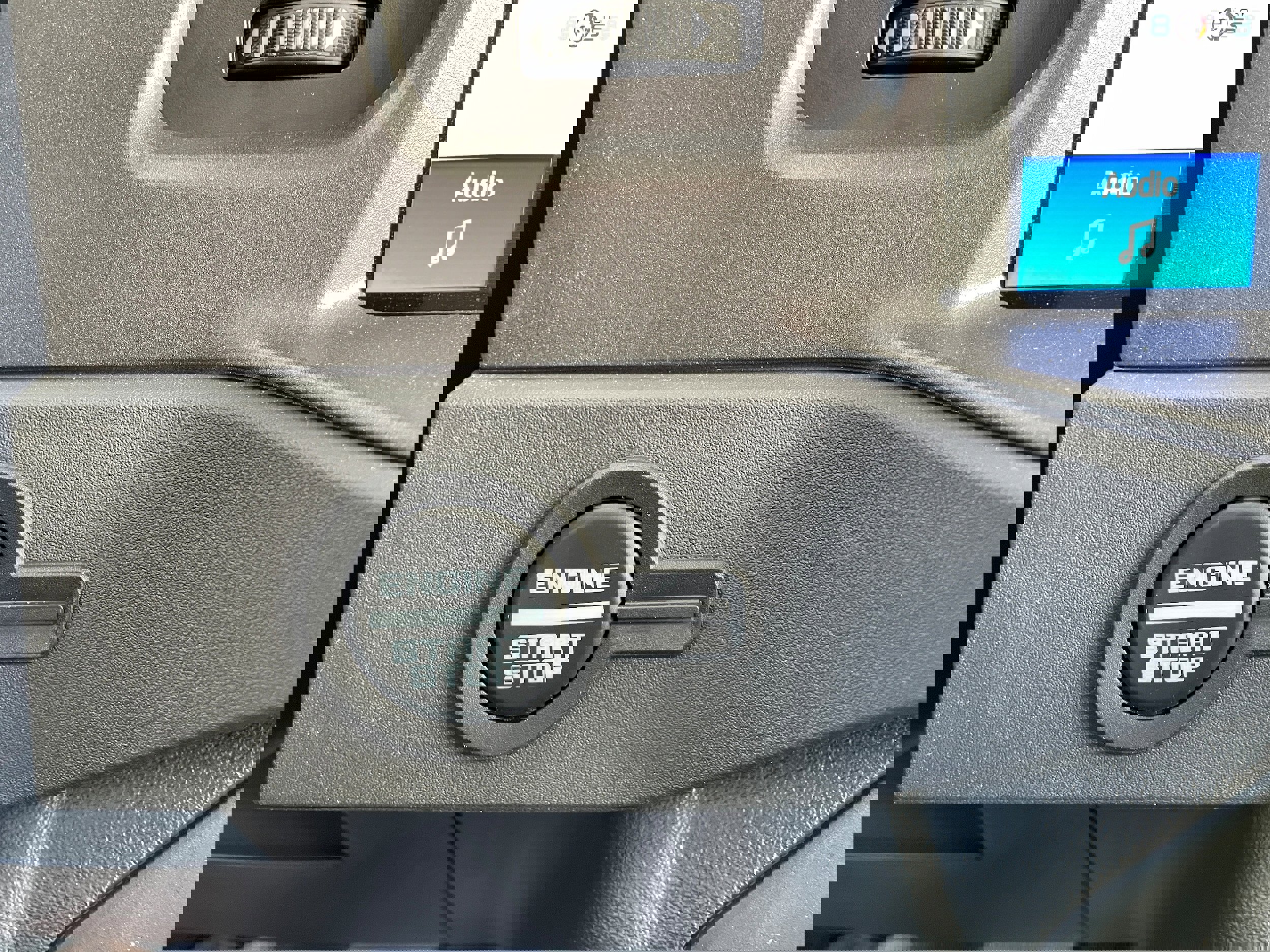 Used 2025 Ford Bronco Badlands image 22