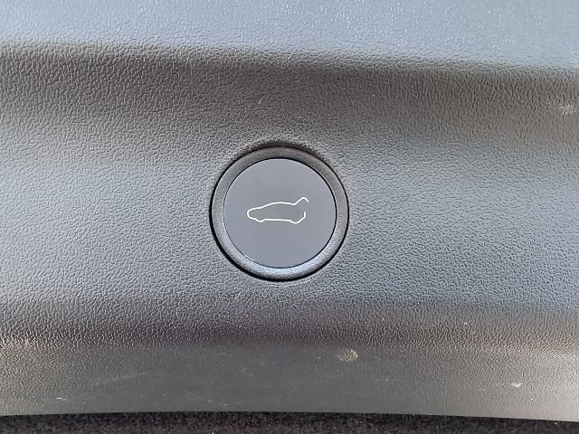 Used 2022 Tesla Model Y Performance AWD/4WD image 24