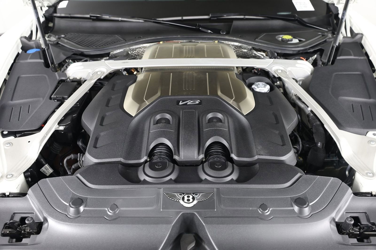 Used 2020 Bentley Continental GT image 38