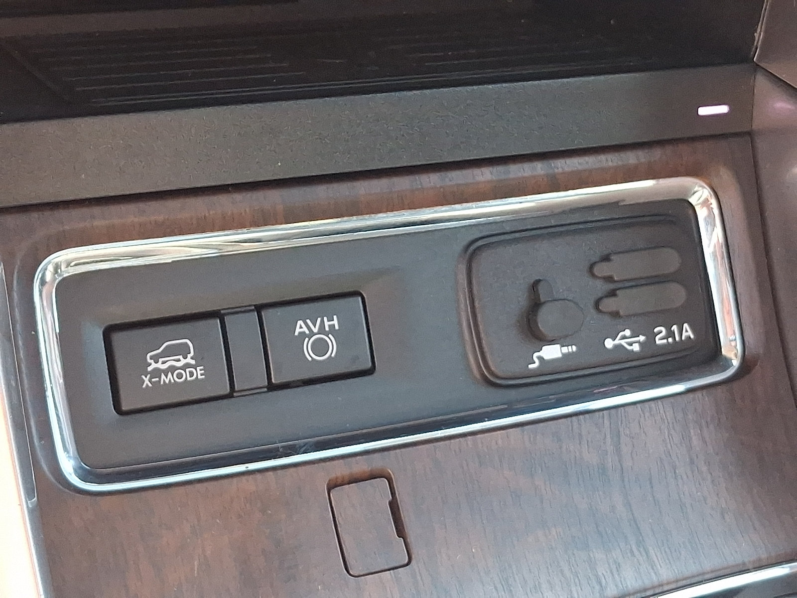 Certified 2022 Subaru Ascent Touring AWD/4WD image 27