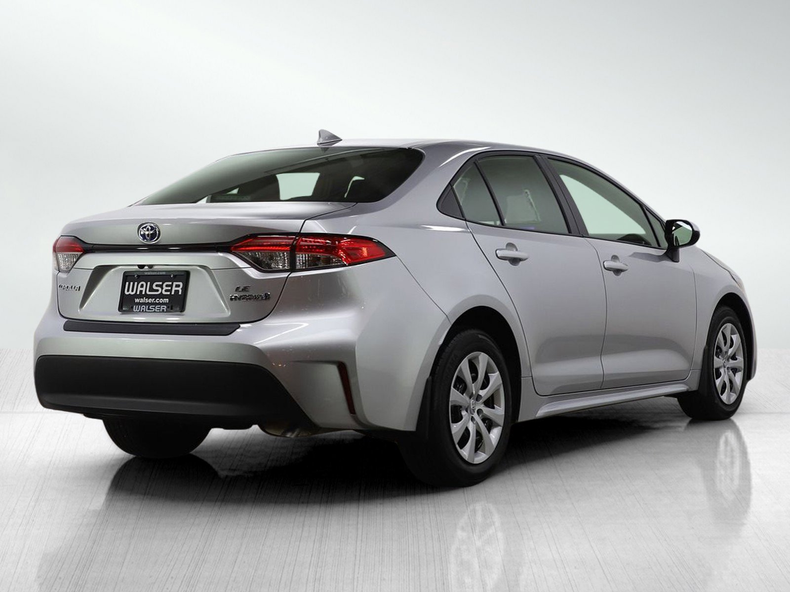 Used 2024 Toyota Corolla LE image 5