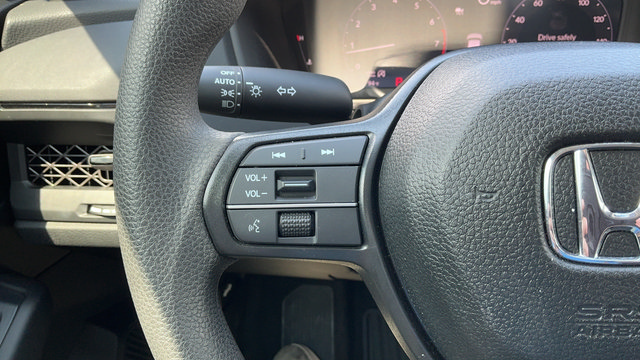 Used 2025 Honda Accord LX image 11