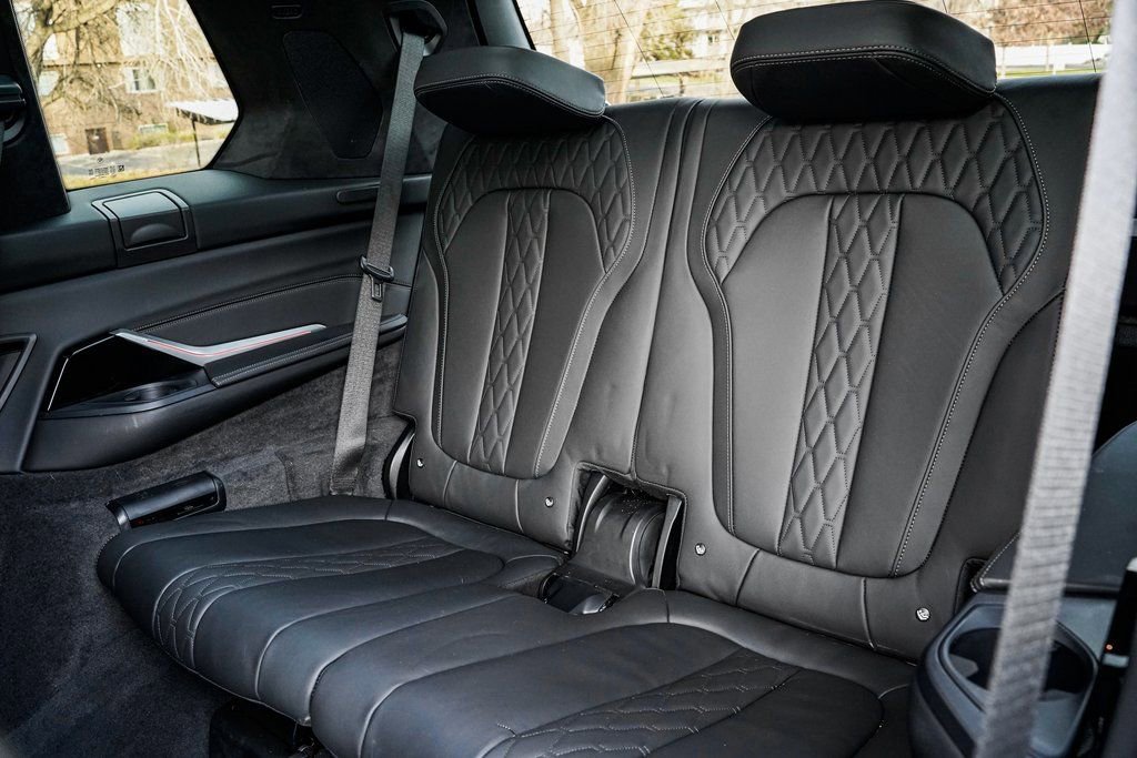 Certified 2025 BMW X7 M60i AWD/4WD image 20