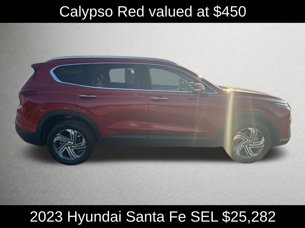 Used 2023 Hyundai Santa Fe SEL FWD image 2