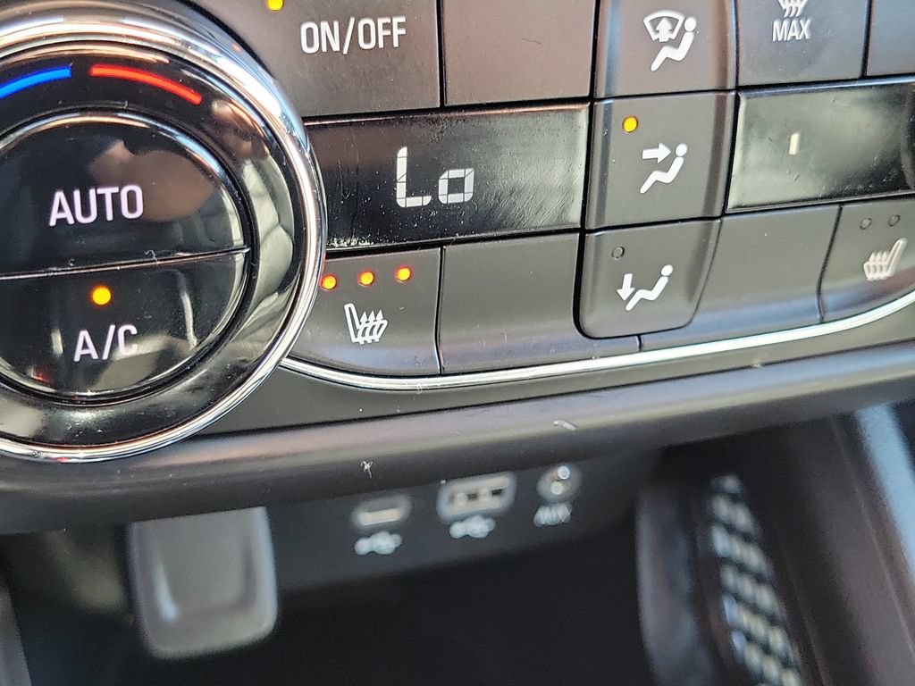Used 2023 Chevrolet TrailBlazer ACTIV w/ Convenience Package FWD image 10