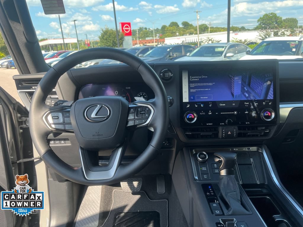 Used 2026 Lexus GX 550 w/ Cold Area Package AWD/4WD image 25
