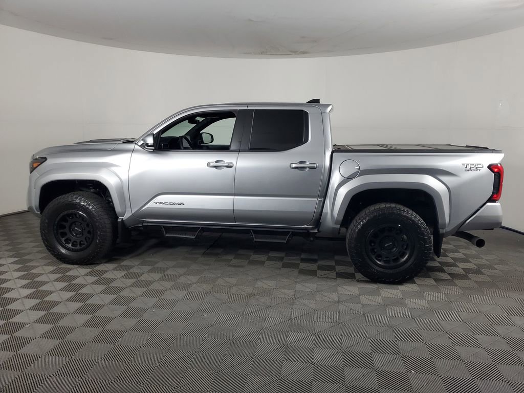 Used 2025 Toyota Tacoma TRD Sport image 7
