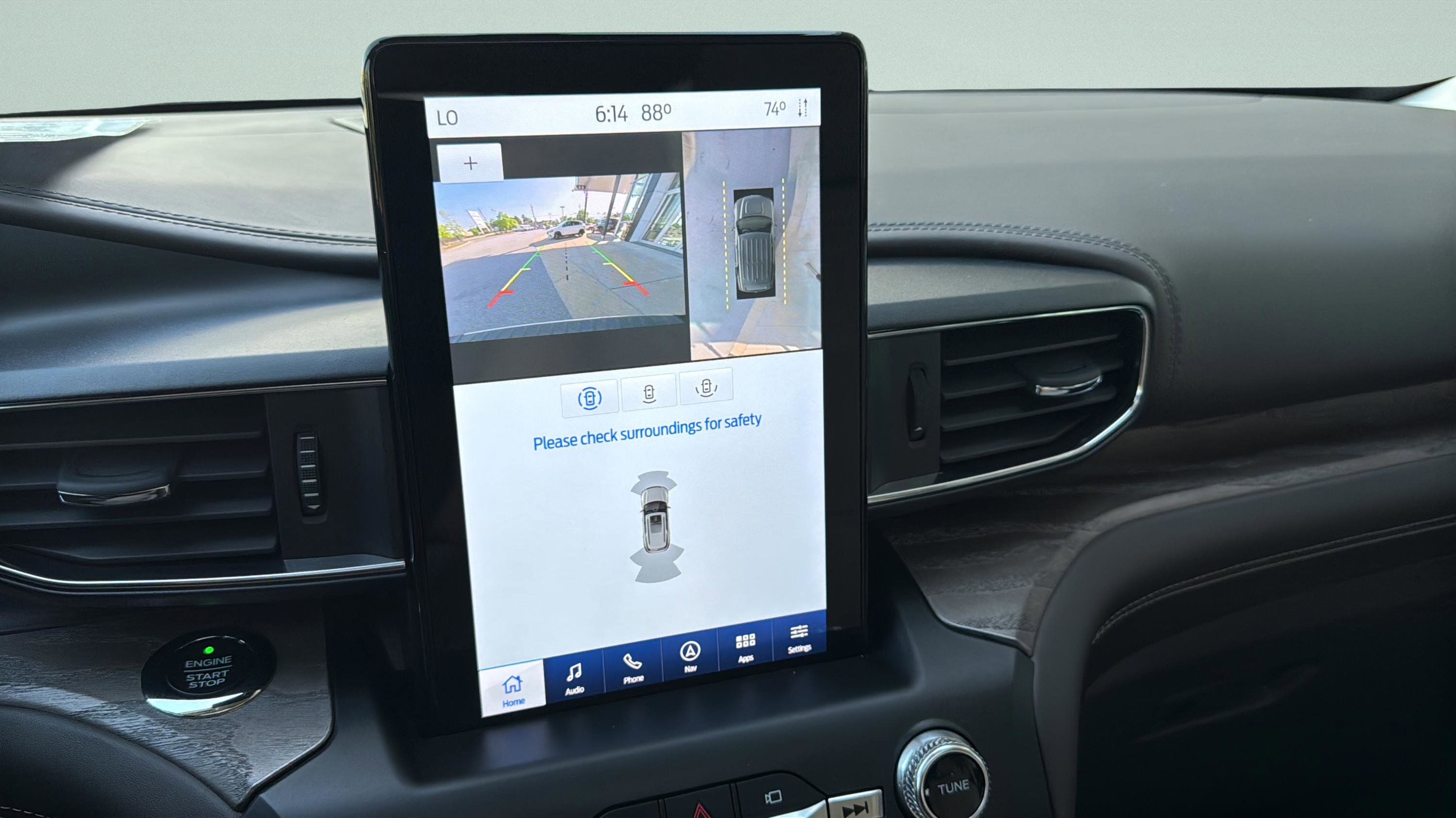 Used 2020 Ford Explorer Platinum w/ Premium Technology Package image 50