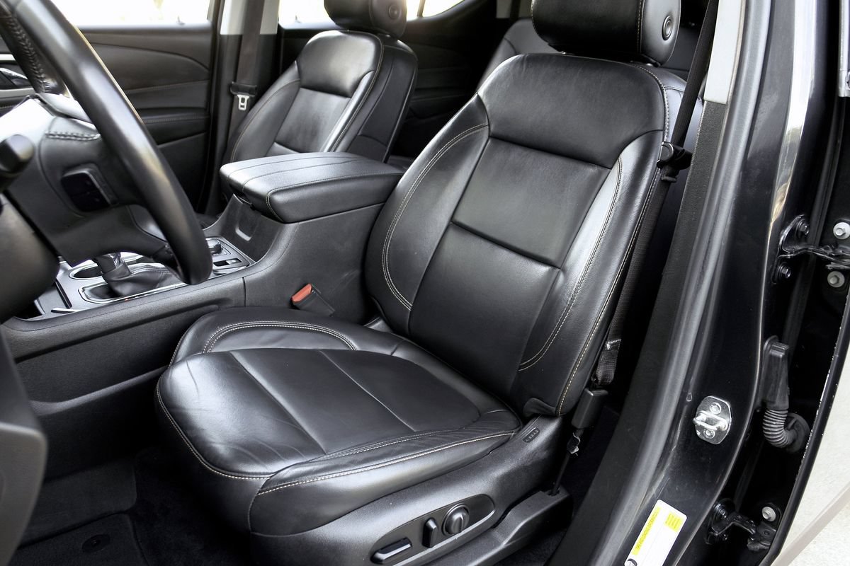 Used 2021 Chevrolet Traverse LT AWD/4WD image 6