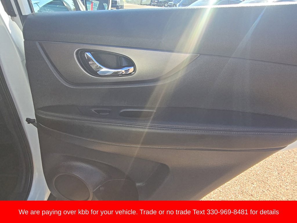 Used 2016 Nissan Rogue S FWD image 25