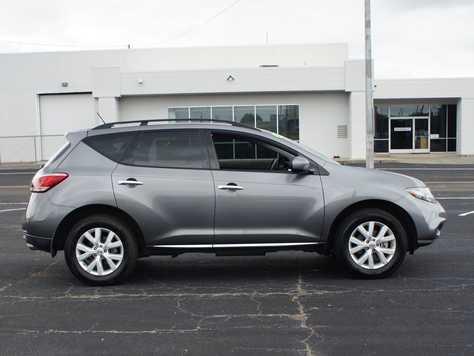 Used 2014 Nissan Murano SV w/ Value Package FWD image 18
