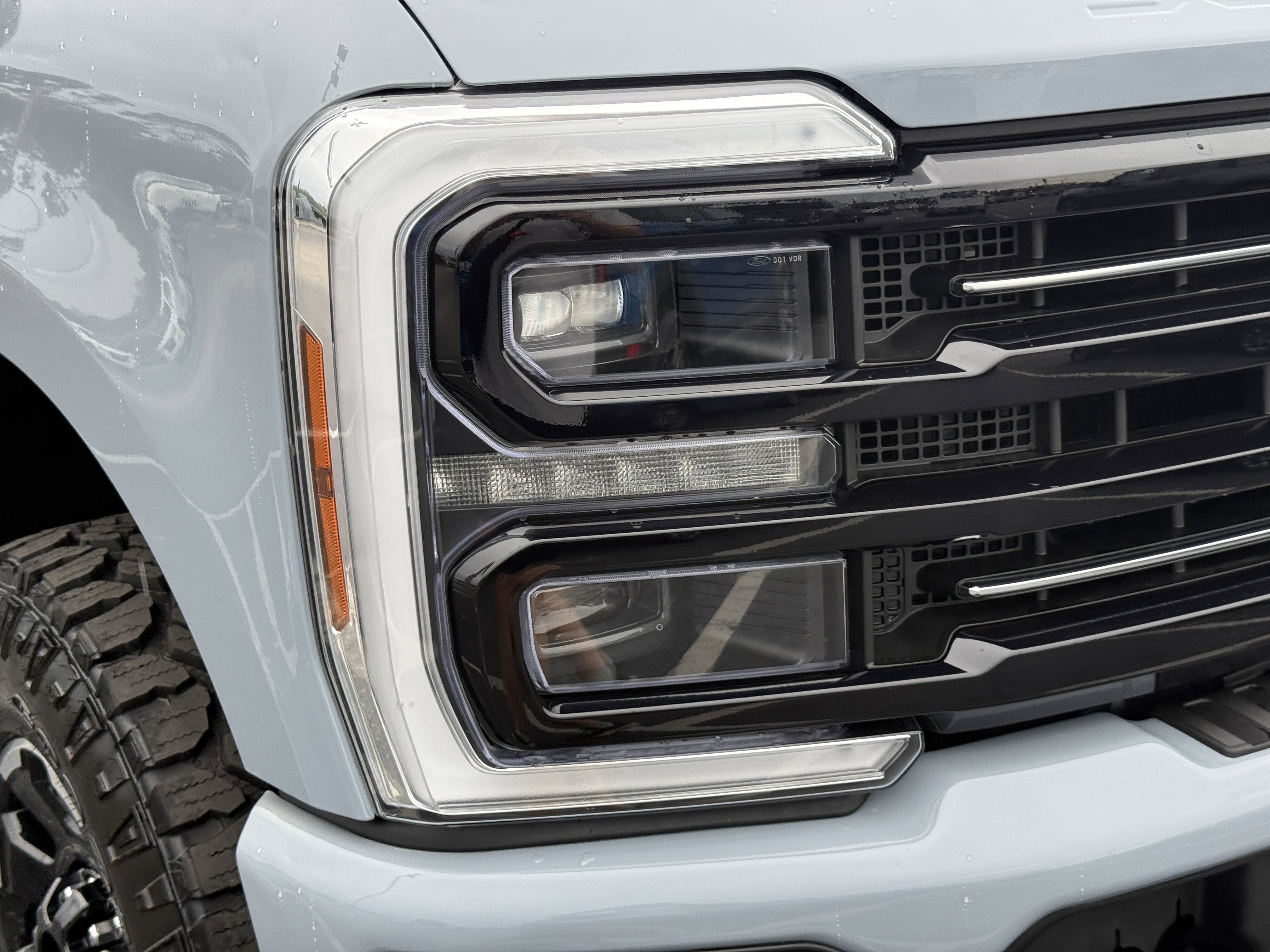 New 2026 Ford F250 Platinum w/ Tremor Off-Road Package AWD/4WD image 7